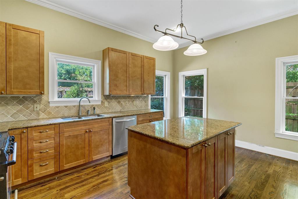 Preston Place 03 - Land