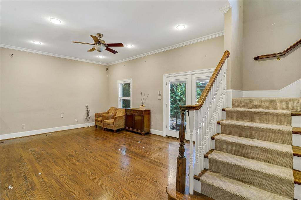 Preston Place 03 - Land