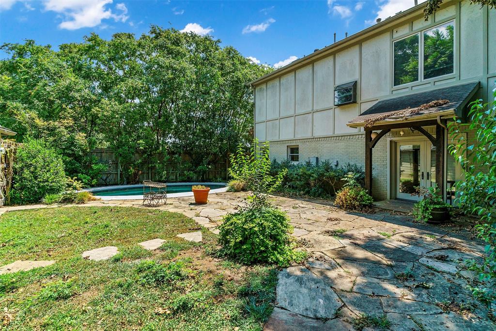 Preston Place 03 - Land