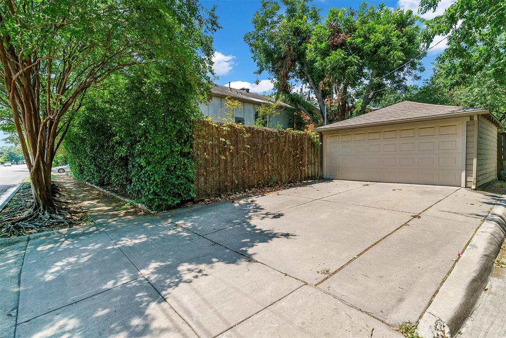 Preston Place 03 - Land