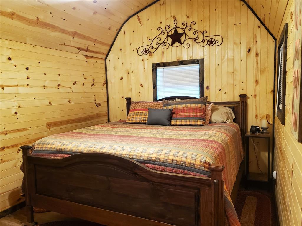 Minor L Helm Addn, Lot 5, Acres 4.635 - Residential