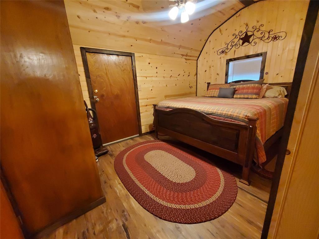 Minor L Helm Addn, Lot 5, Acres 4.635 - Residential