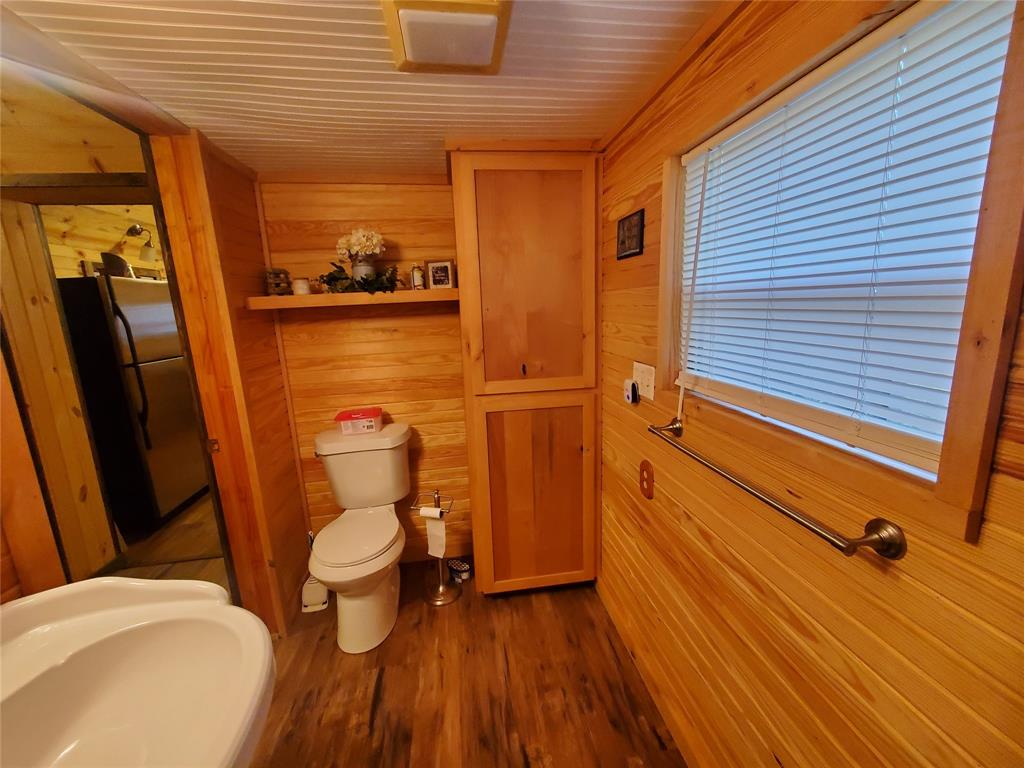 Minor L Helm Addn, Lot 5, Acres 4.635 - Residential