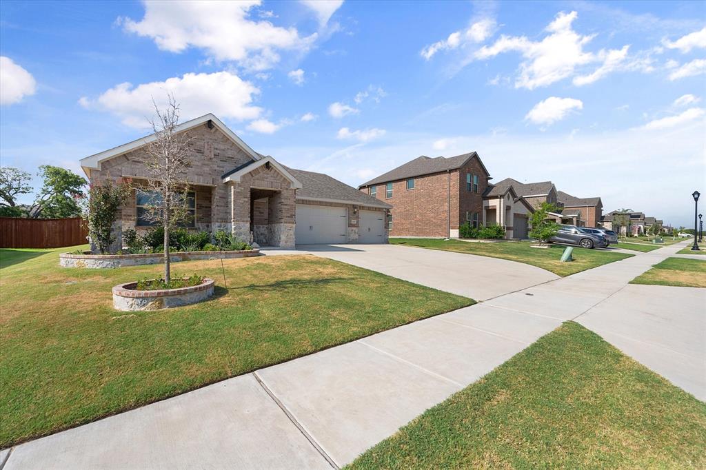 2109 Draco Drive