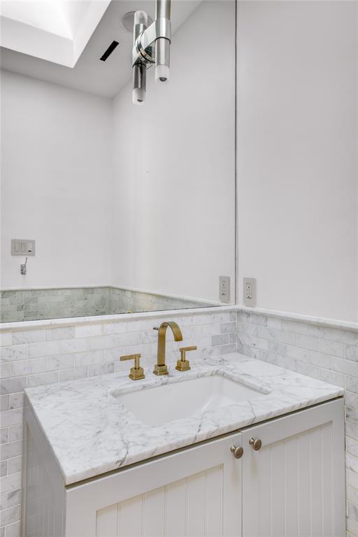 Mount Vernon 01 & 03 - Residential