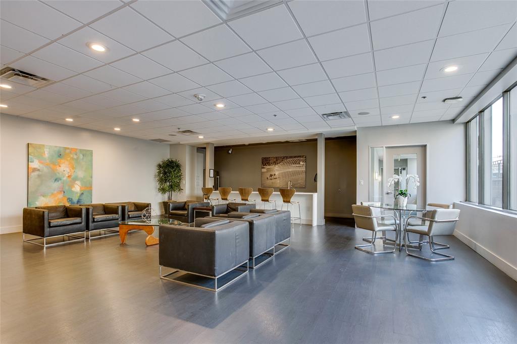 Metropolitan 1200 Main Street - Residential Lease