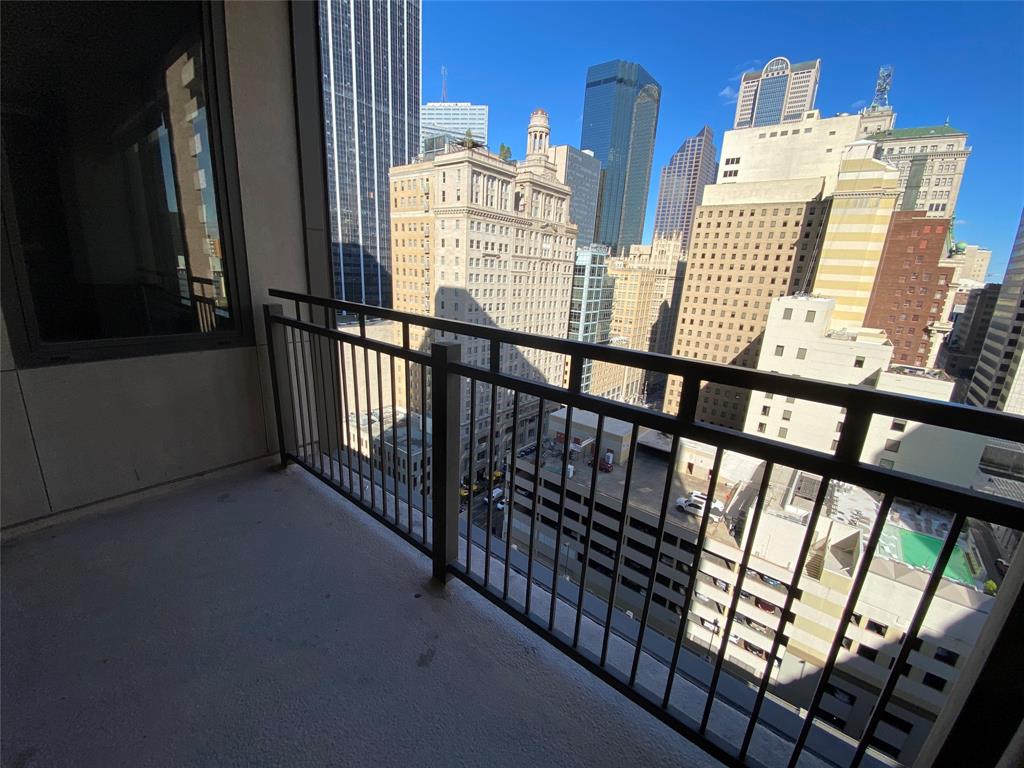 Metropolitan 1200 Main Street - Residential Lease