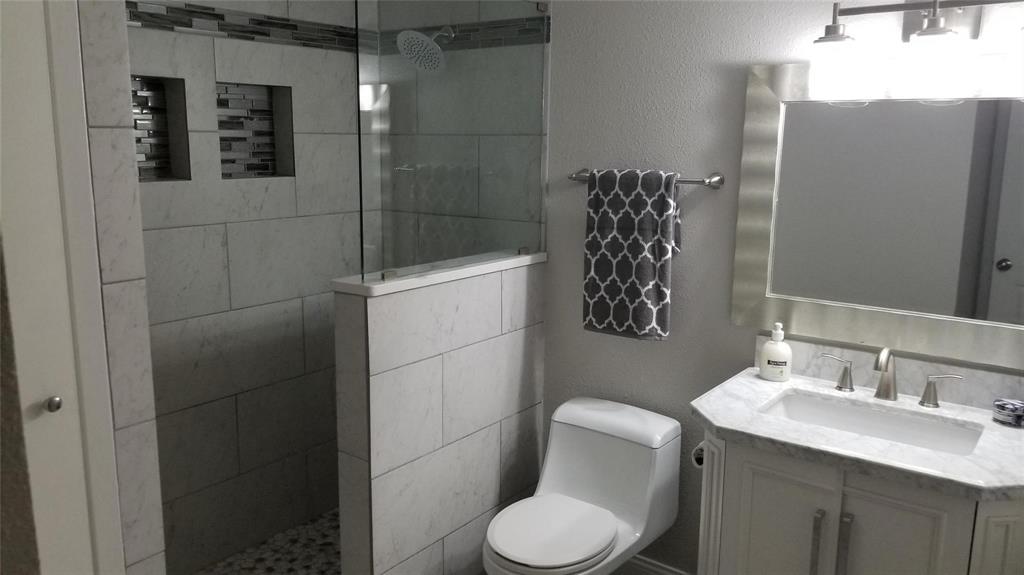 River Oaks Condos - Residential Lease