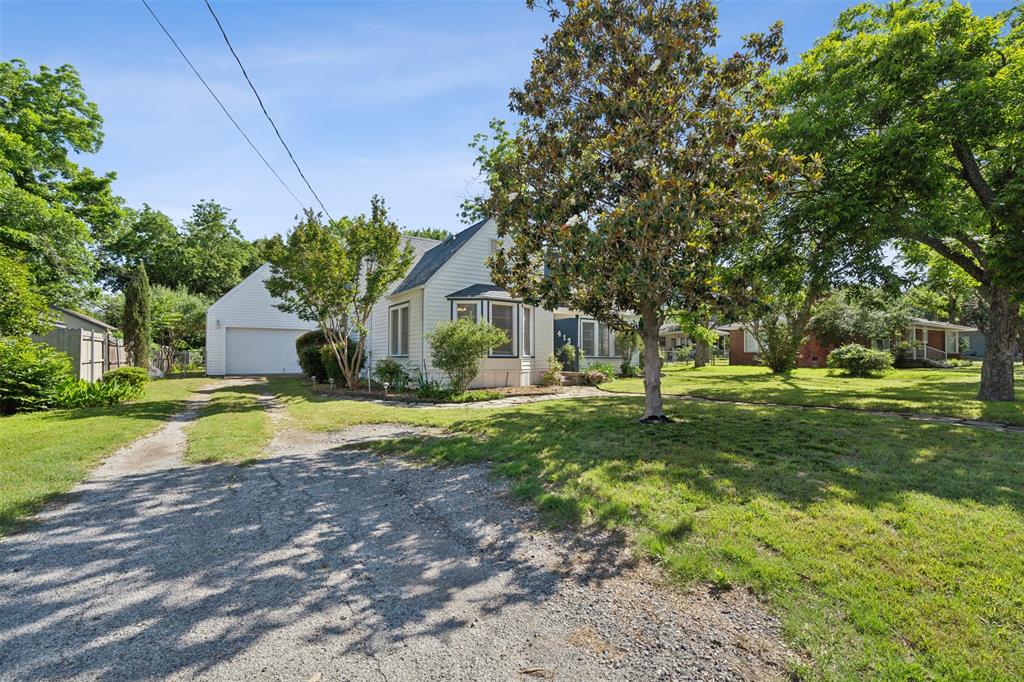 Weatherford, Texas 76086, United States, 2 Bedrooms Bedrooms, ,1 BathroomBathrooms,Residential,Active,31472