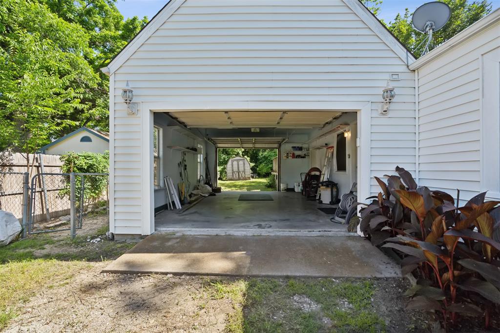 Weatherford, Texas 76086, United States, 2 Bedrooms Bedrooms, ,1 BathroomBathrooms,Residential,Active,31472