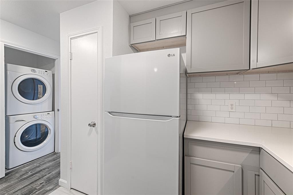 Parkwood Creek Condos - Residential