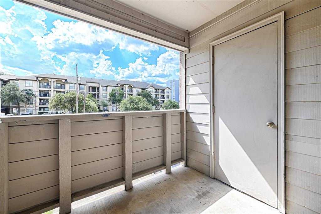 Parkwood Creek Condos - Residential