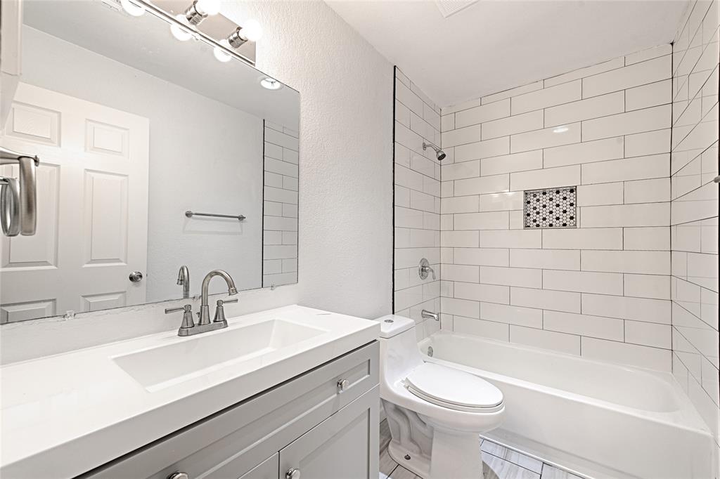 Parkwood Creek Condos - Residential