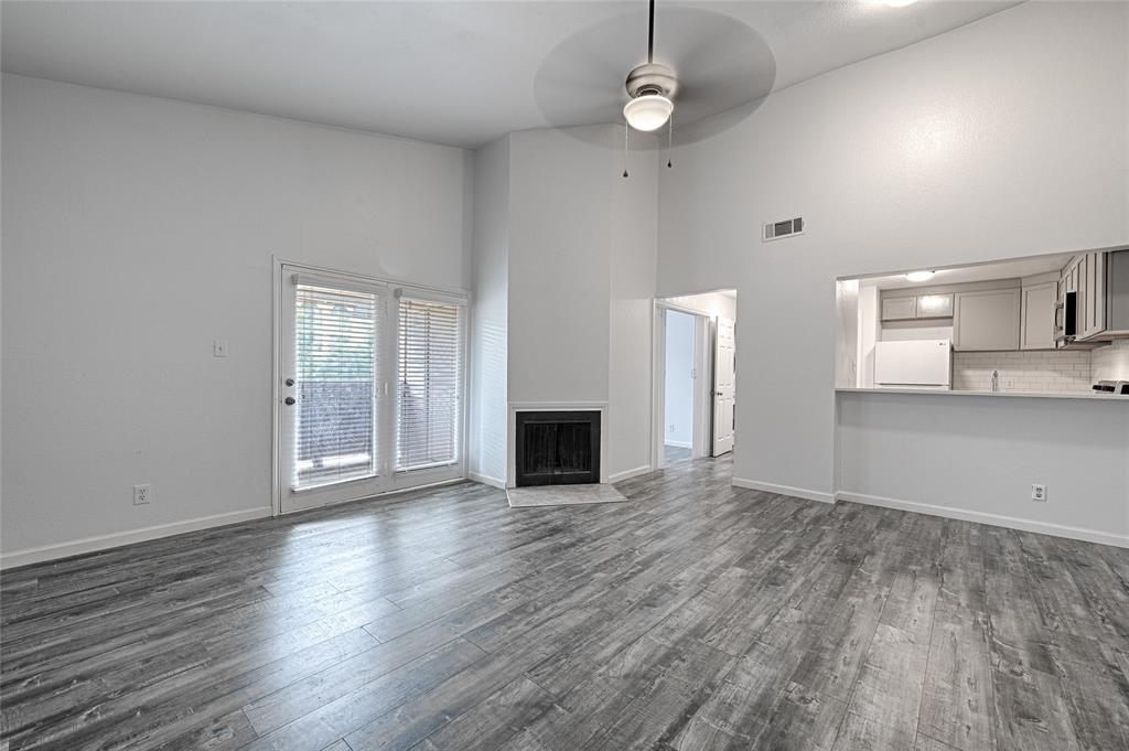 Parkwood Creek Condos - Residential