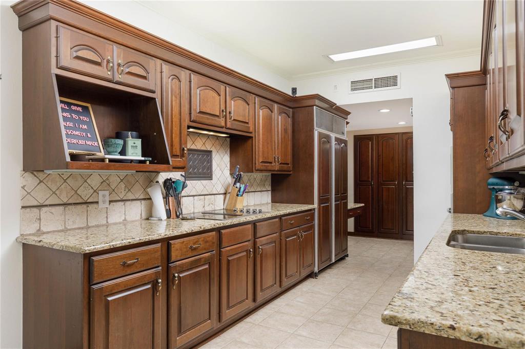 Imperial House Condos - Residential