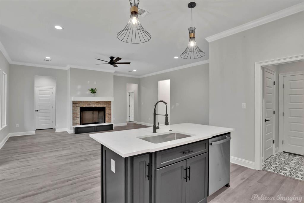 SUMMERWOOD - Residential