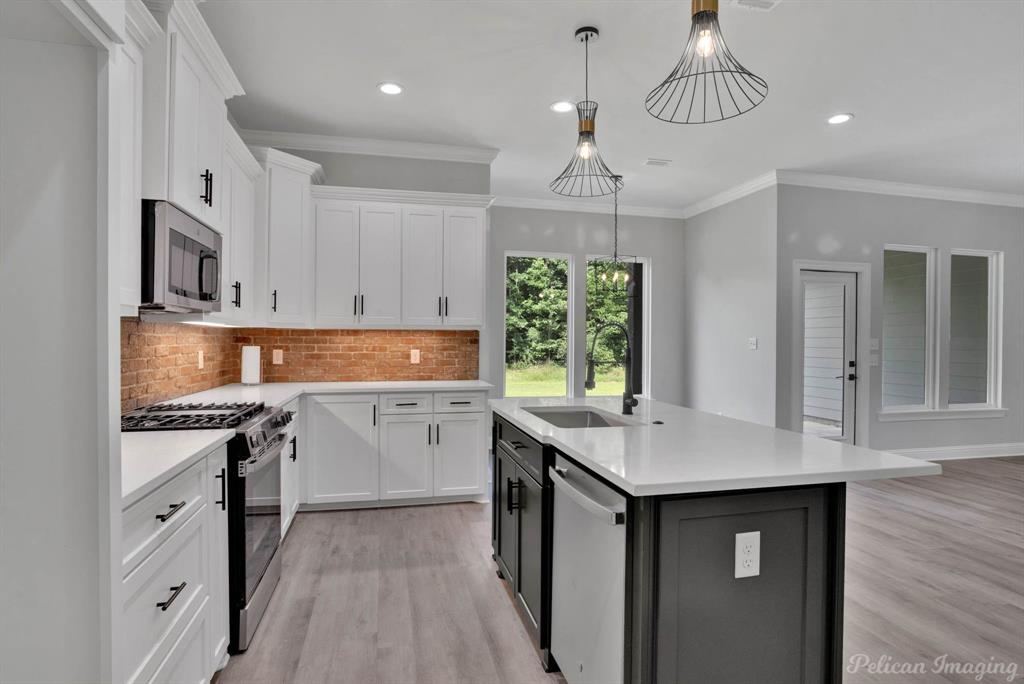 SUMMERWOOD - Residential