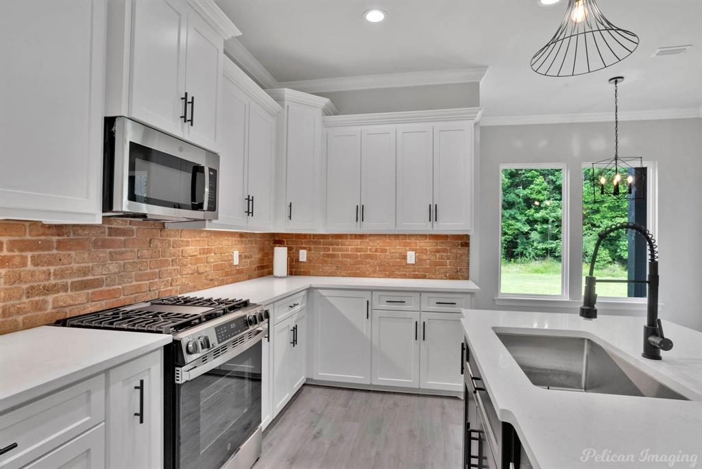 SUMMERWOOD - Residential