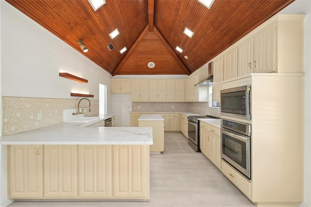 3808 Innisbrook Drive S