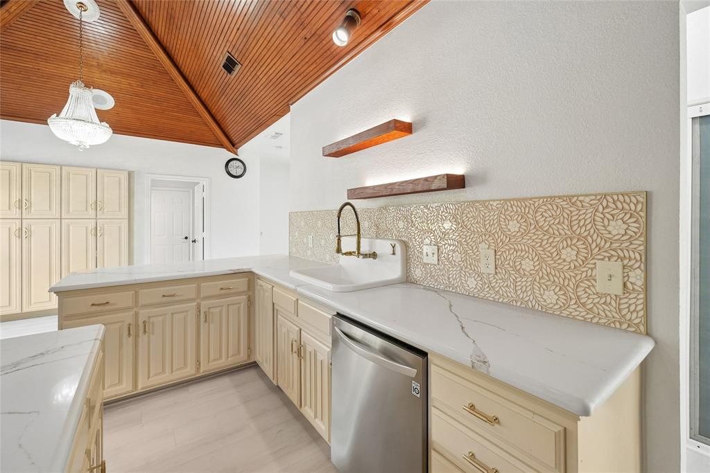 3808 Innisbrook Drive S