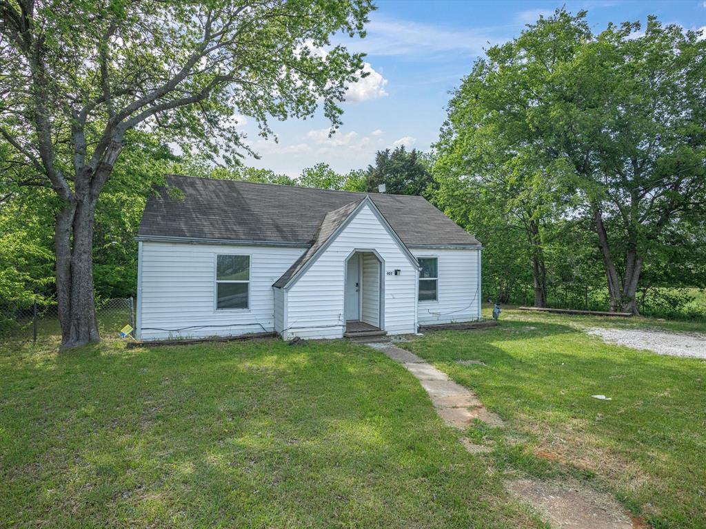 107 N Stadium Drive