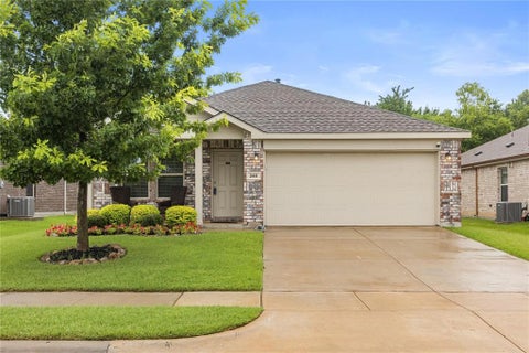 Photo of 240 Westpark Drive, Anna, TX 75409 (MLS # 21402451)