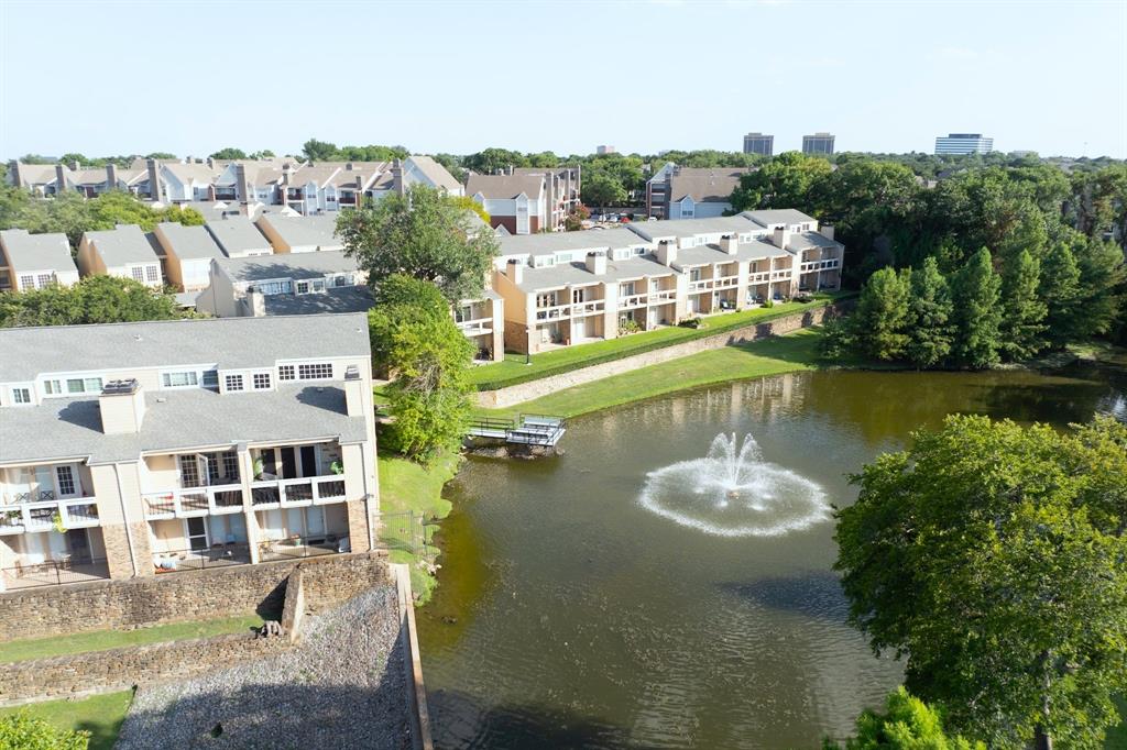 Preston On Creek Condos - Residential