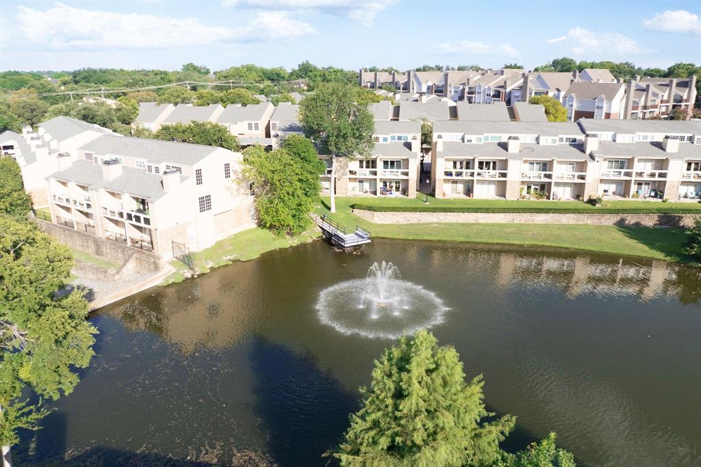 Preston On Creek Condos - Residential