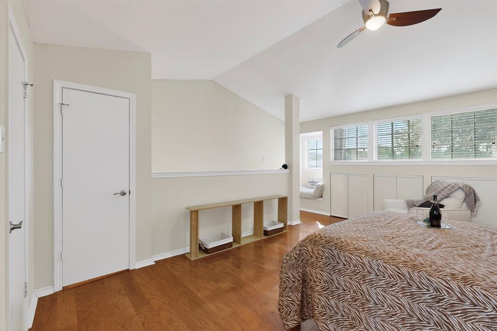 Preston On Creek Condos - Residential