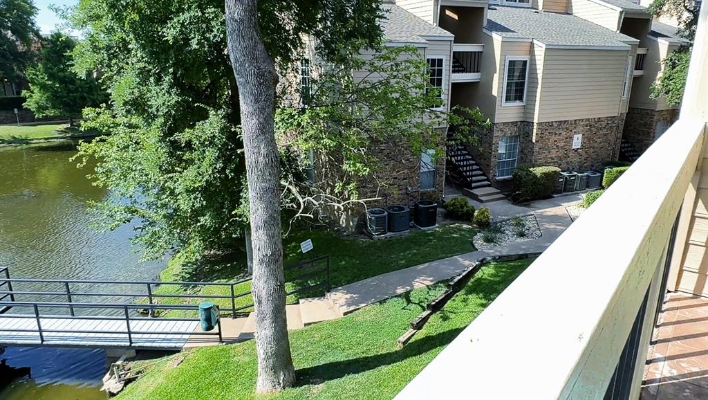 Preston On Creek Condos - Residential