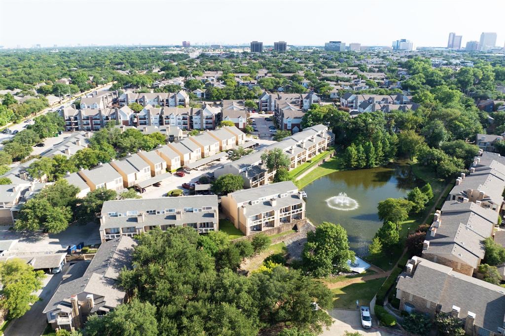 Preston On Creek Condos - Residential