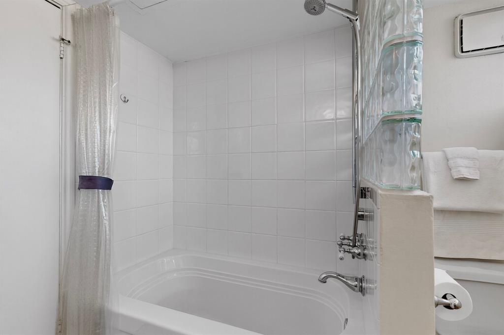 Preston On Creek Condos - Residential