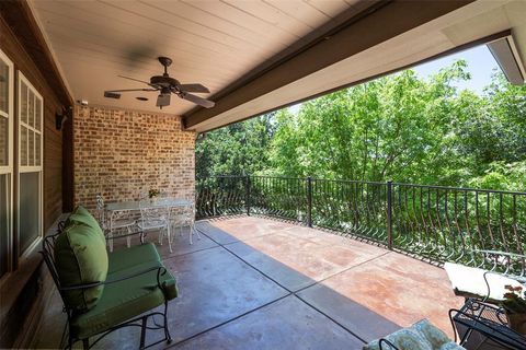 A home in Benbrook