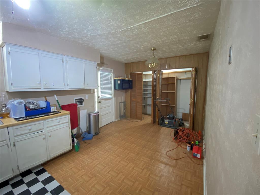 Valwood Park 03 - Residential