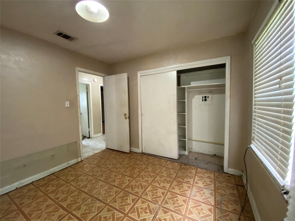 Valwood Park 03 - Residential