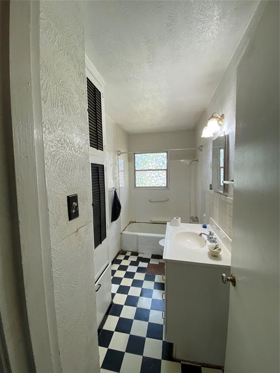 Valwood Park 03 - Residential