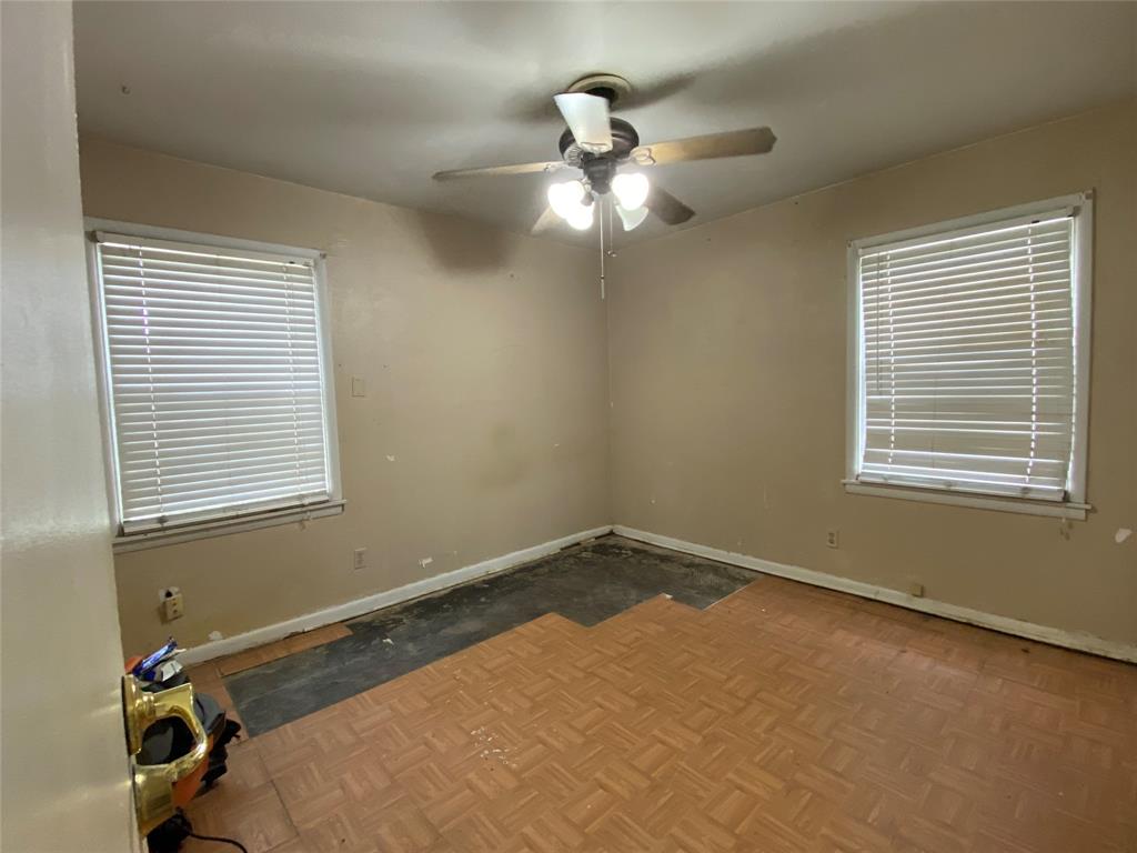 Valwood Park 03 - Residential