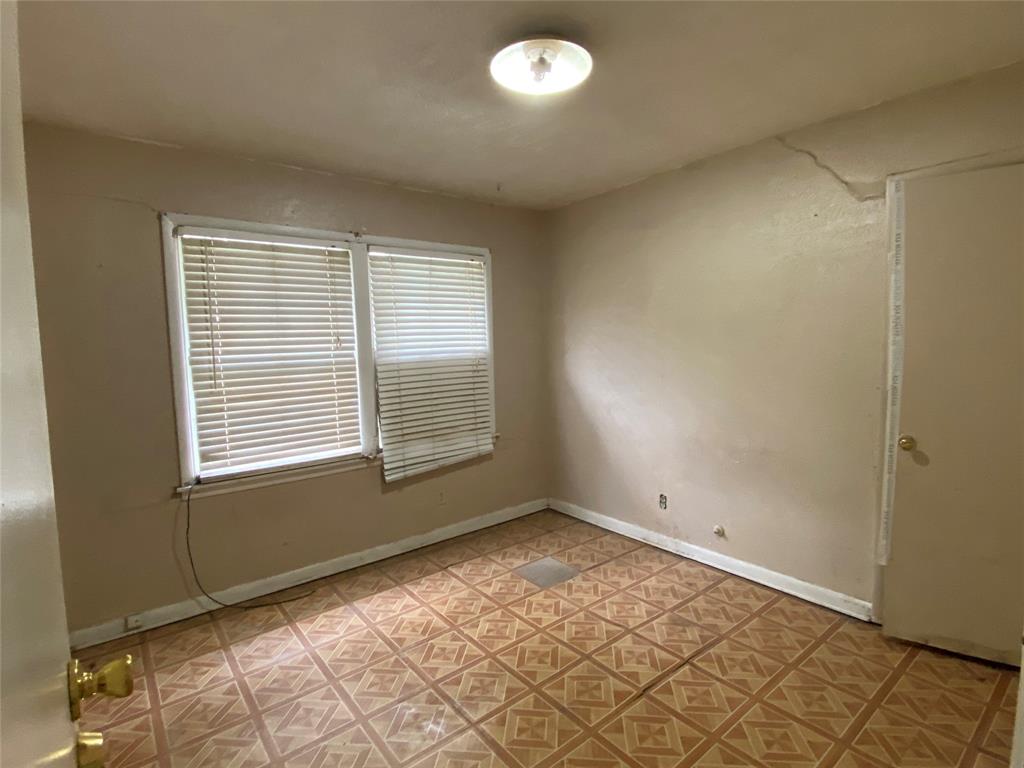 Valwood Park 03 - Residential