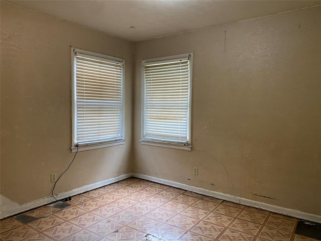 Valwood Park 03 - Residential