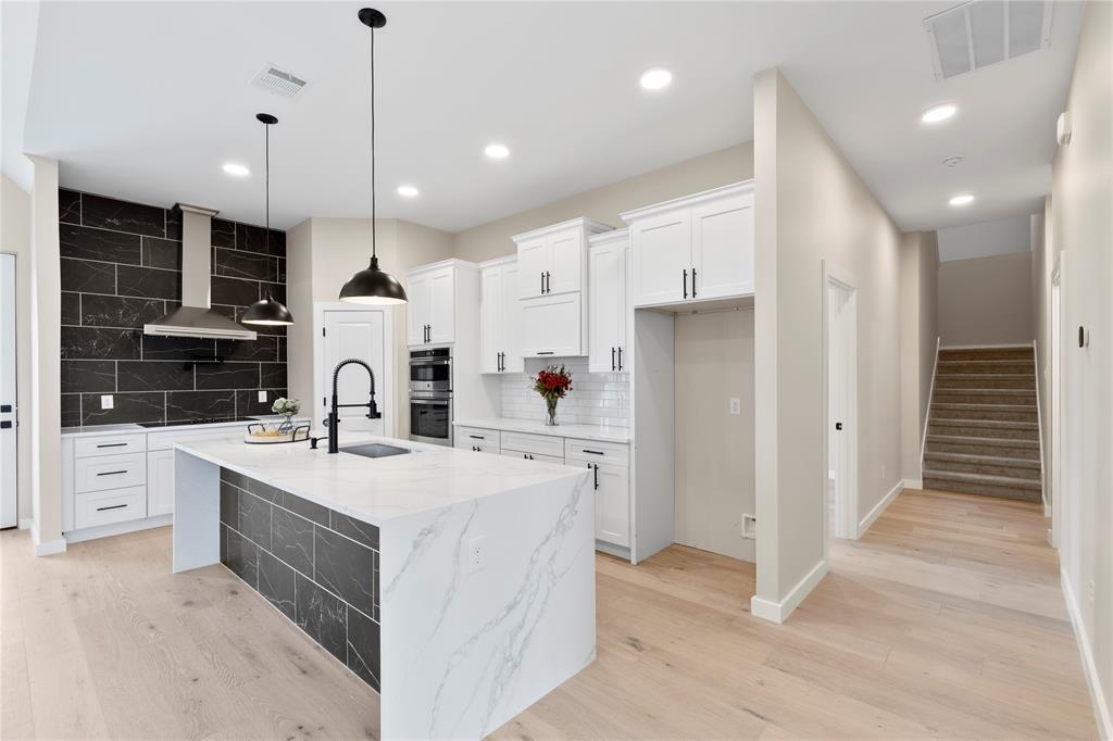 DIXIE ESTATES - Residential