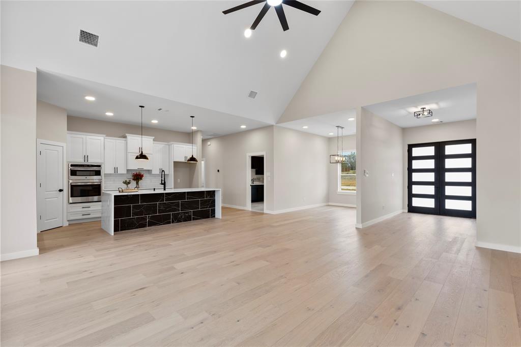 DIXIE ESTATES - Residential