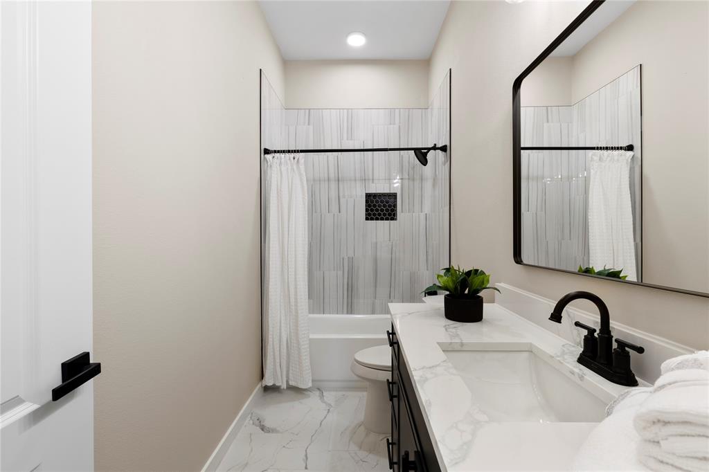 DIXIE ESTATES - Residential