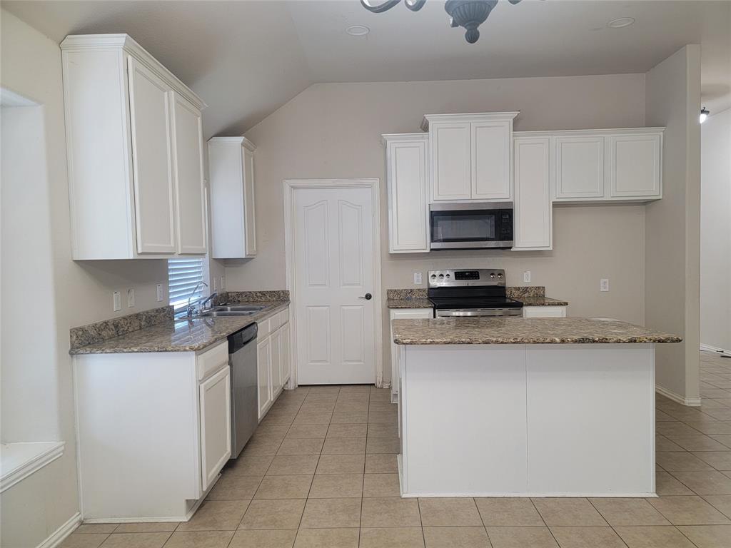 Crescent Spgs Ranch I & II - Residential Lease