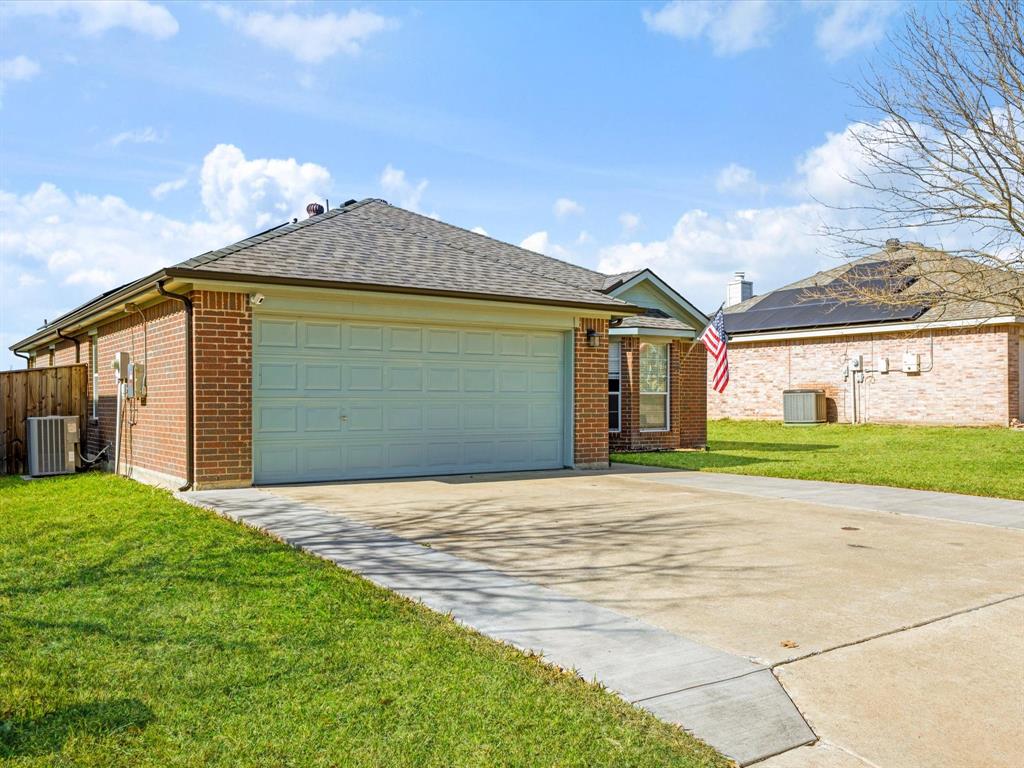 605 Waterford Street