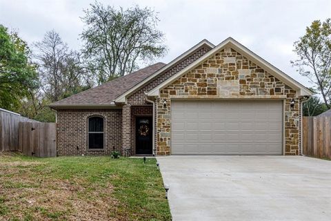 206 Willowbrook Avenue Tyler TX 75702
