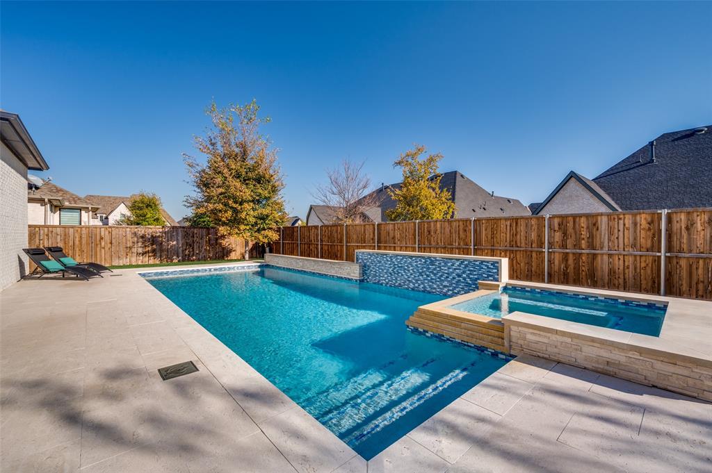 Star Trail Ph Five - Residential