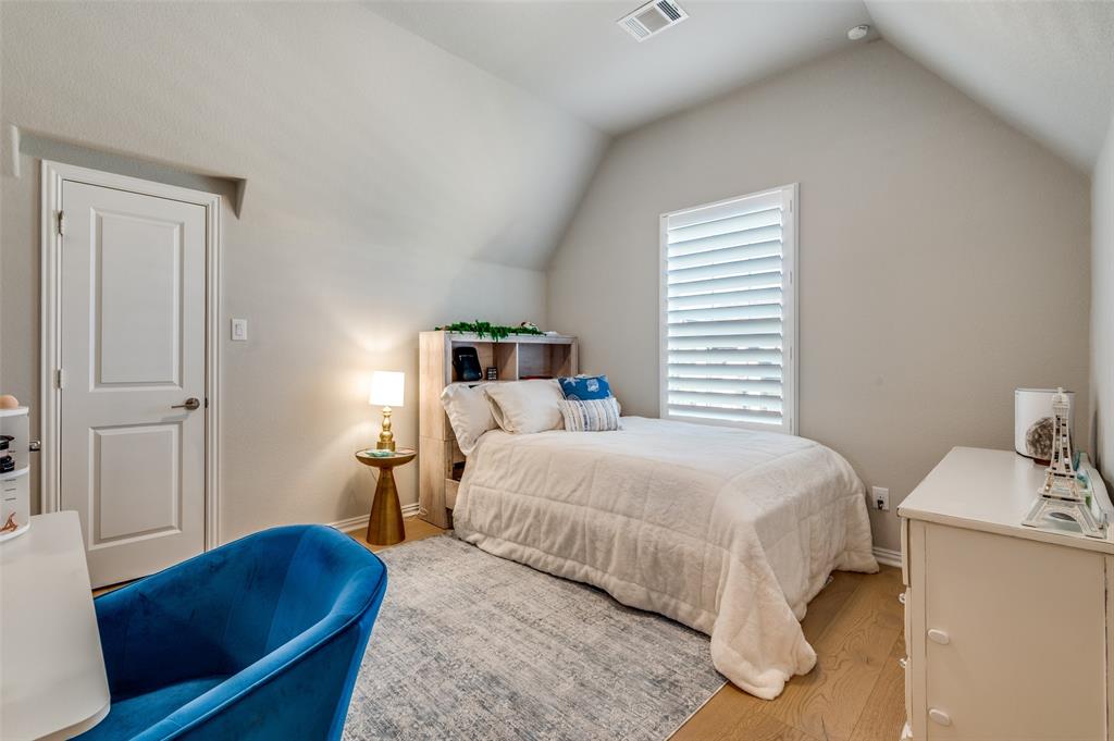 Star Trail Ph Five - Residential