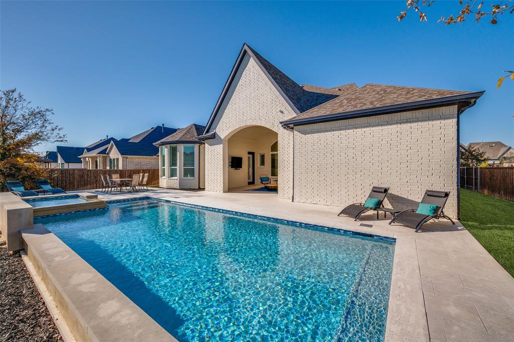 Star Trail Ph Five - Residential