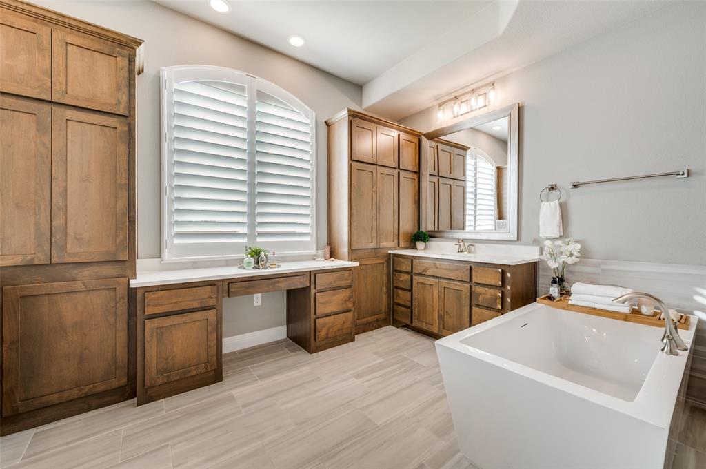 Star Trail Ph Five - Residential