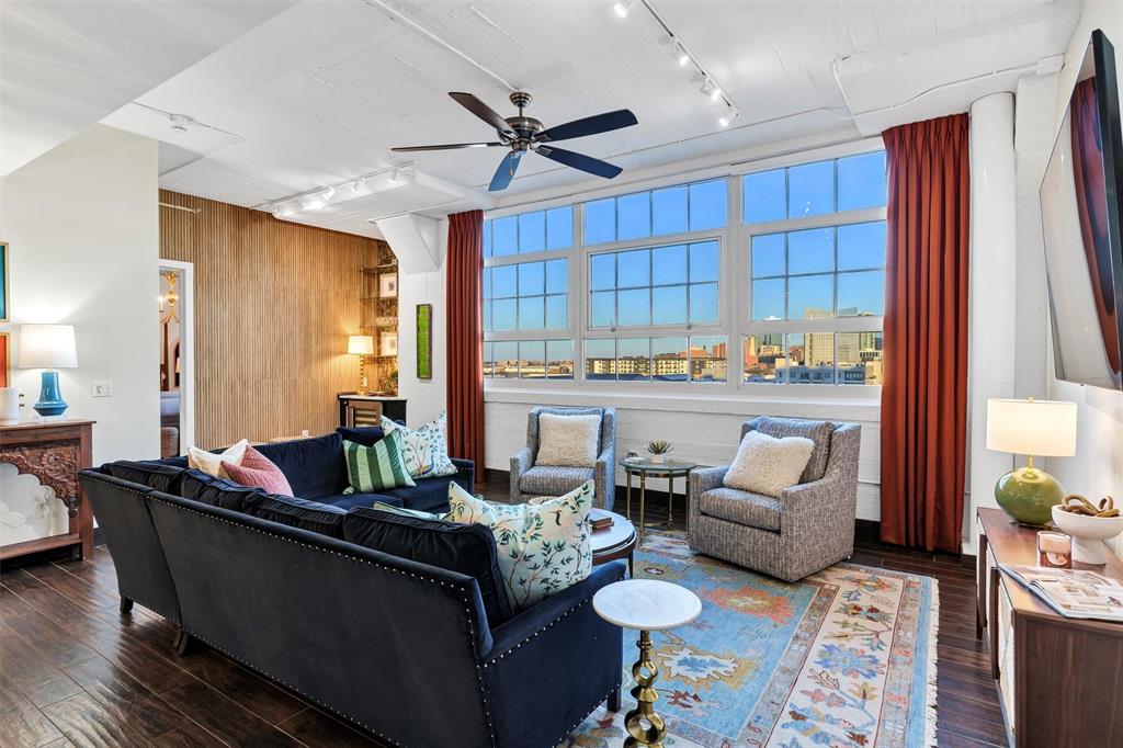 One Montgomery Plaza Residence Condo - Residential